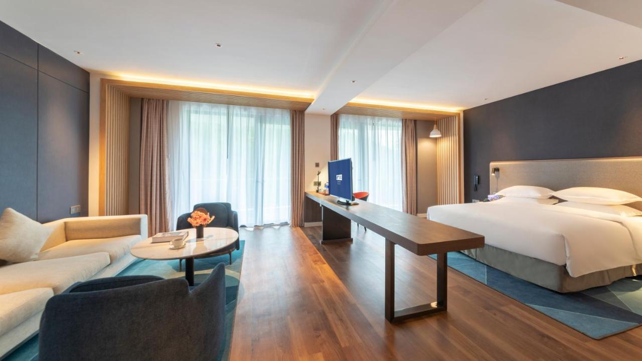 Holiday Inn Express Qiliping By Ihg Emeishan Exterior foto