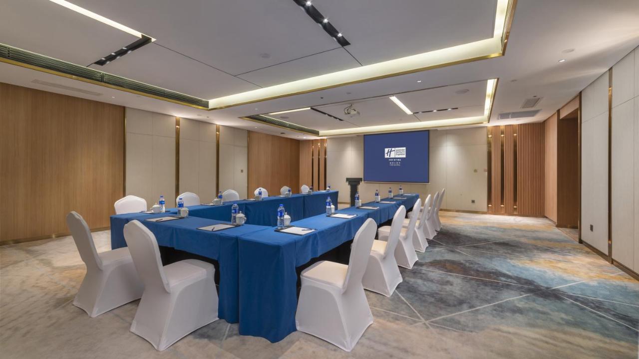 Holiday Inn Express Qiliping By Ihg Emeishan Exterior foto