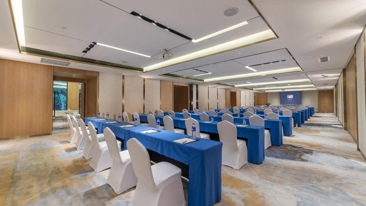 Holiday Inn Express Qiliping By Ihg Emeishan Exterior foto